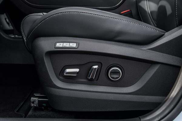 full-optional-sedile-guidatore-elettr