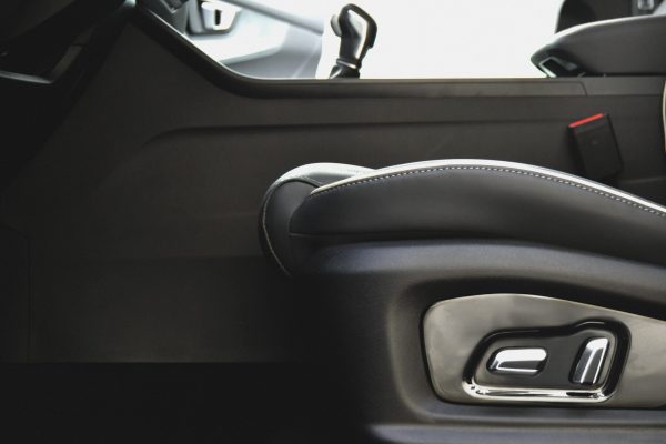 sedili-regolabili-scaled